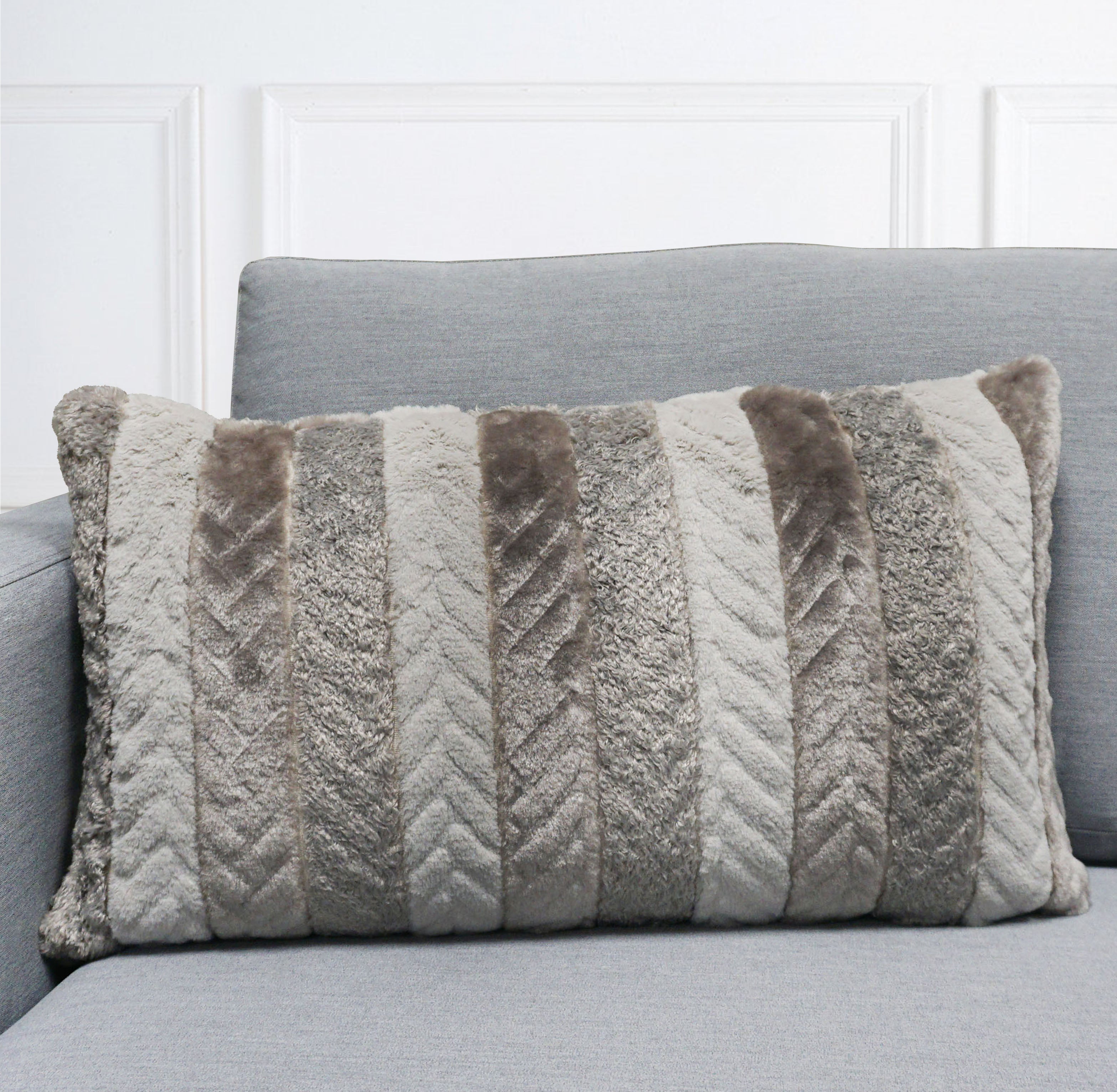 GEMMA decorative pillow