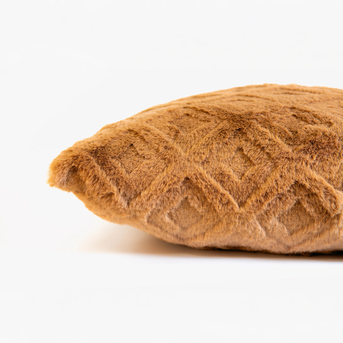 Diamond Carved Pillow | 20"x20"