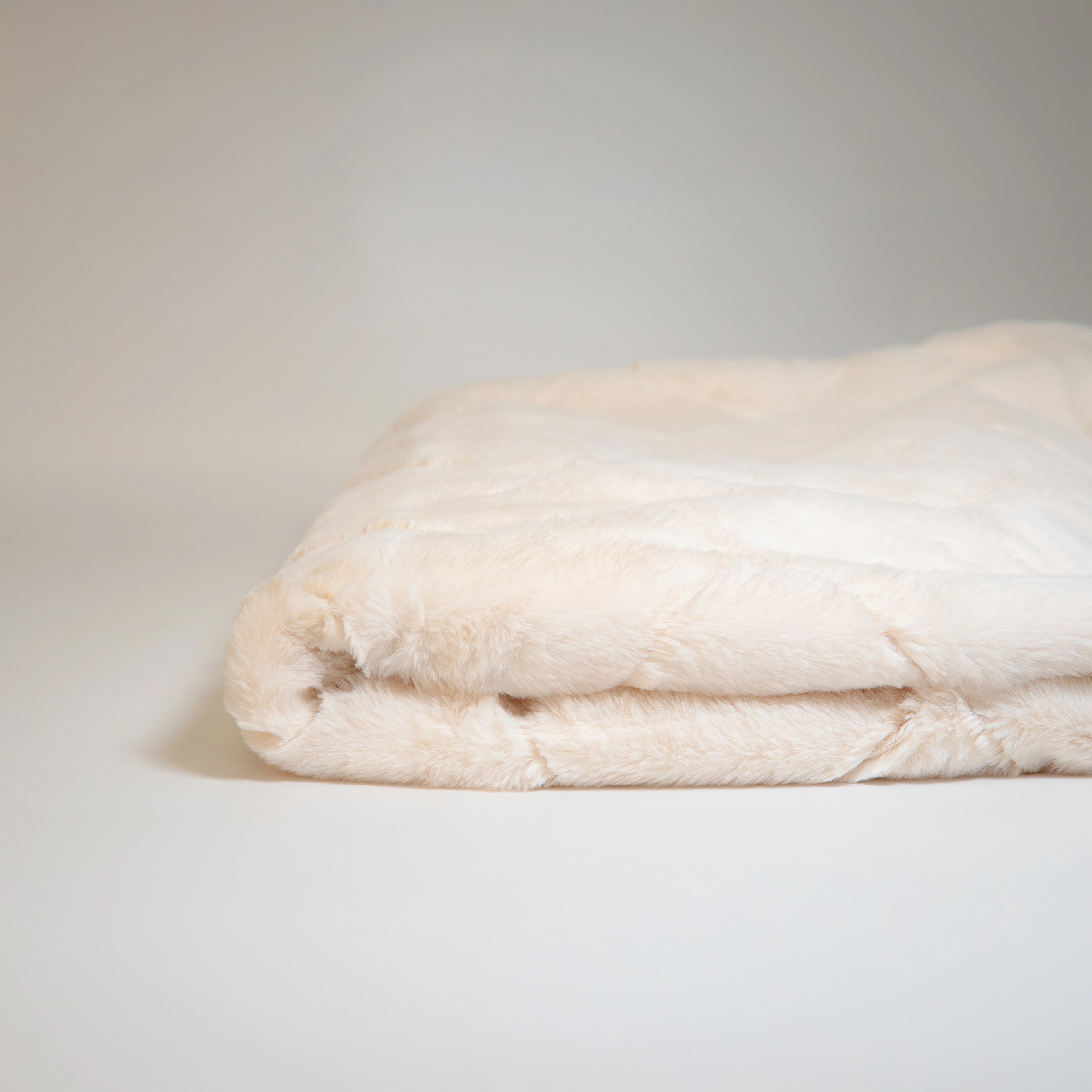 Jessie Chevron Faux Fur Throw Blanket | 50''x70''