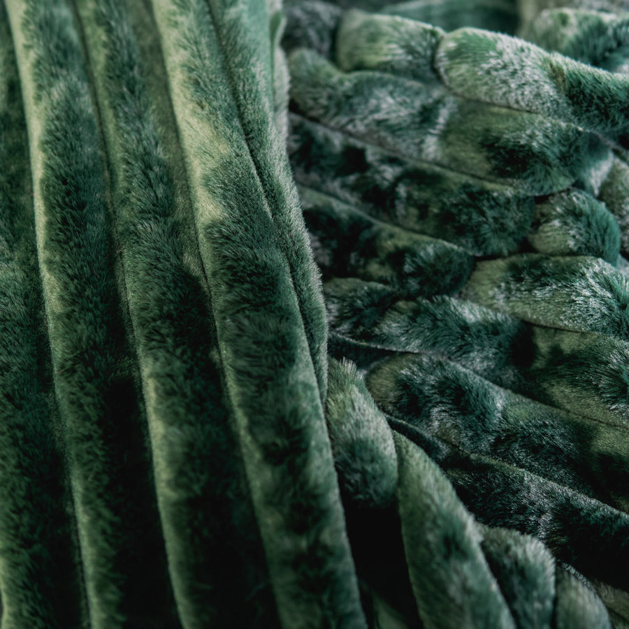 Ribbed Faux Fur Throw Blanket | 50"x70"