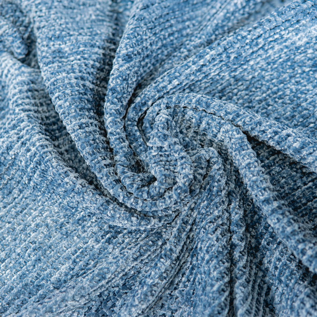 Scalloped Edge Chenille Throw Blanket | 50"x70"