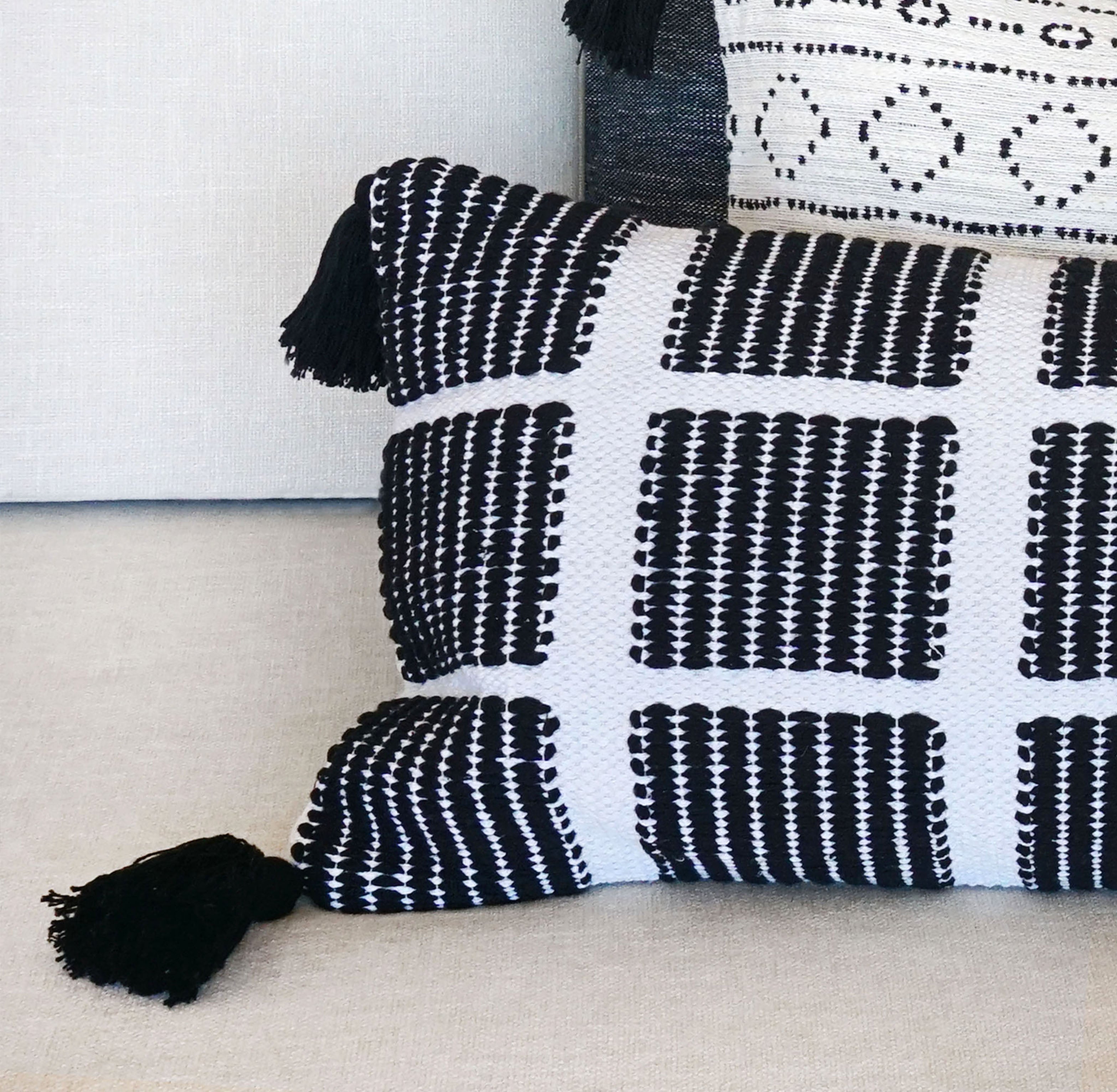 Zander Indian Handcrafted Throw Pillow Cover | 14" x 36"