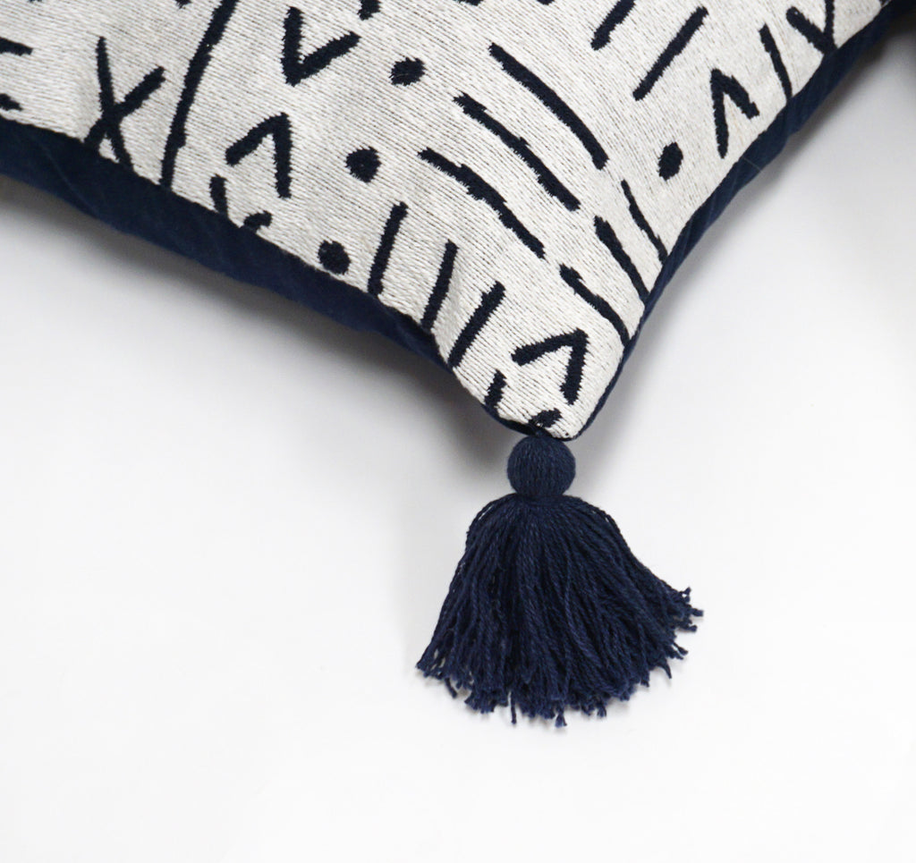 Dahlia Indian Throw Pillow Cover | White/Navy | 18"x 18"