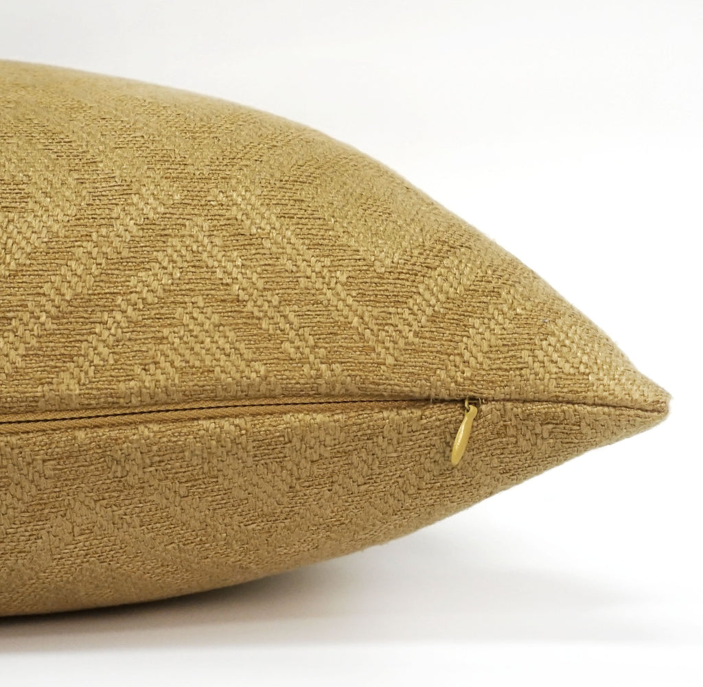 Elegance Diamond Throw Pillow Cover | 20" x 20"