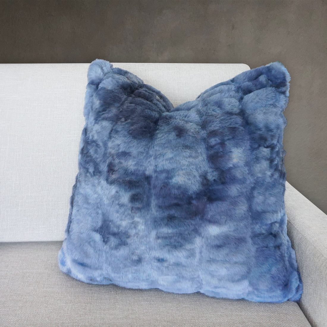Ruched Tie Dye Faux Fur Throw Pillow Cover | 20" x 20"